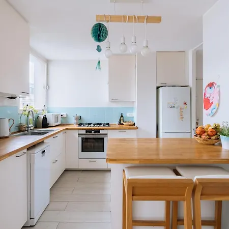 Beautiful Family-friendly 2bd Apart Belleville Appartamento
